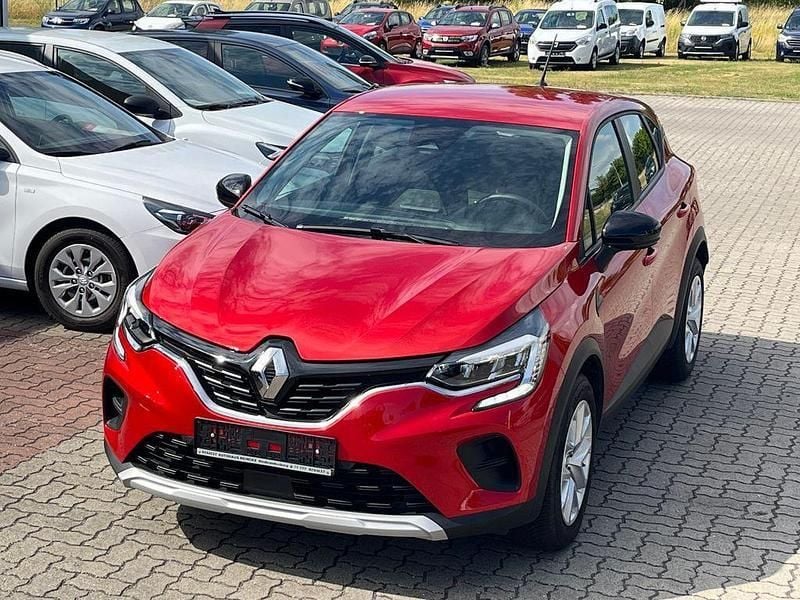 Gebraucht Renault Captur 140 PS (102 kW) 2023 Rot SUV