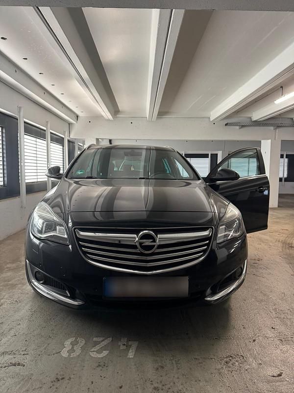 Gebraucht Opel Insignia 143 PS (105 kW) 2014 Schwarz Kombi