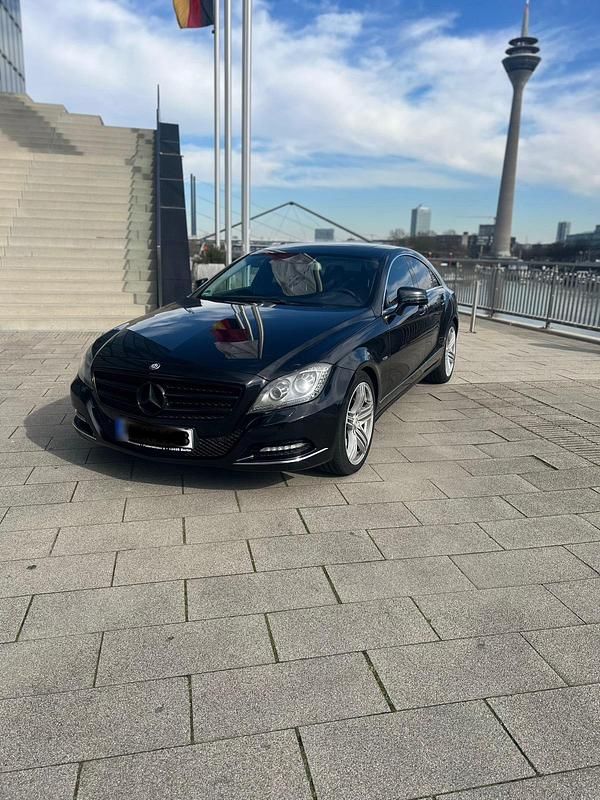 Gebraucht Mercedes CLS350 246 PS (180 kW) 2012 Schwarz Limousine