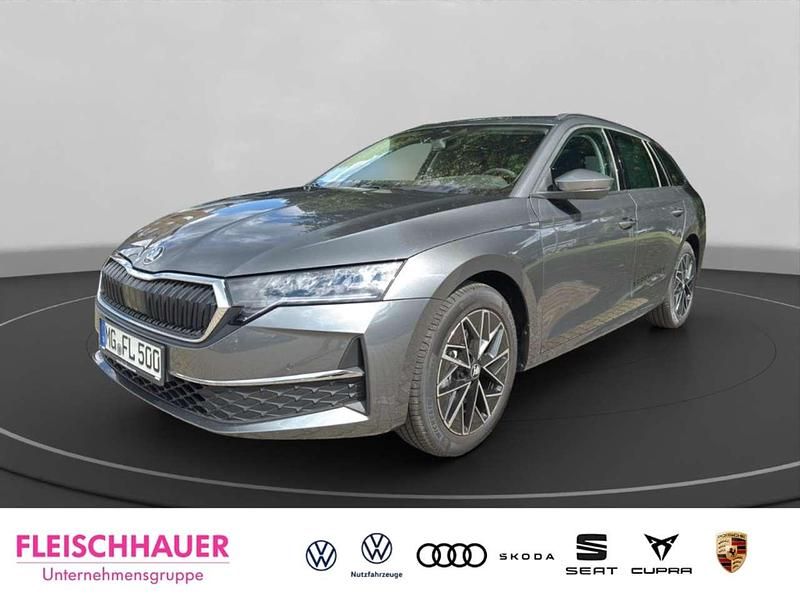 Graphitegrau metallic Gebraucht 2025 Skoda Octavia Selection Kombi | 34.990 € (Fairer Preis) - Bild 1/4