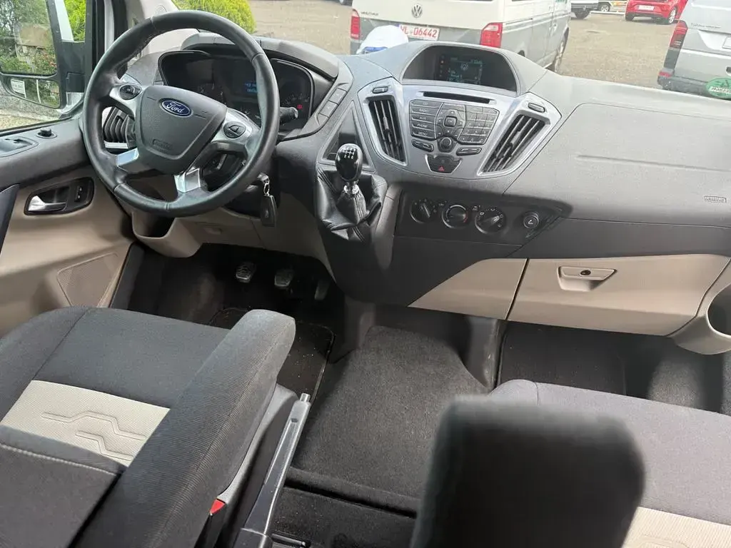 Gebraucht Ford Tourneo 155 PS (114 kW) 2016 Weiß Kombi