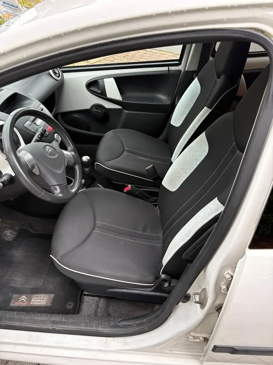 Gebraucht Citroën C1 68 PS (50 kW) 2013 Weiß Kleinwagen