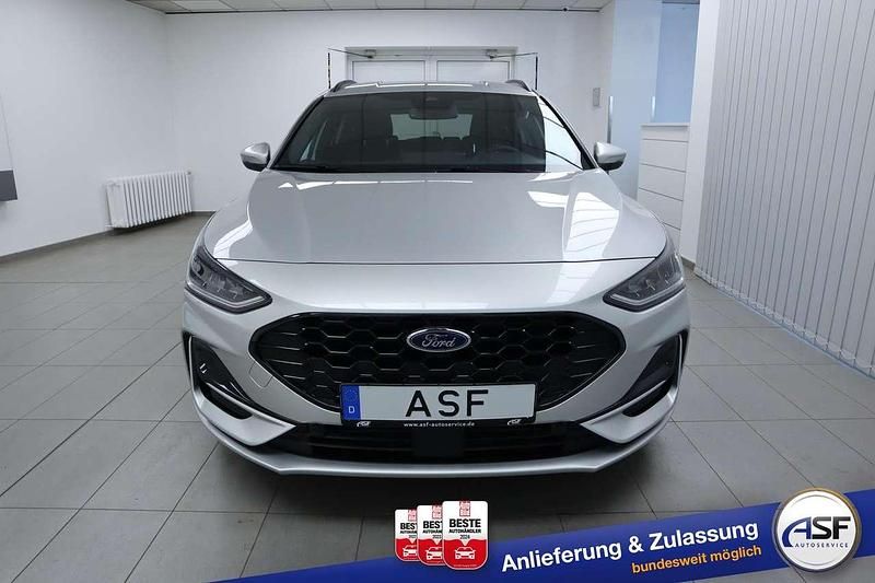 Gebraucht Ford Focus ST-Line X 155 PS (114 kW) 2024 Polarsilber Kombi