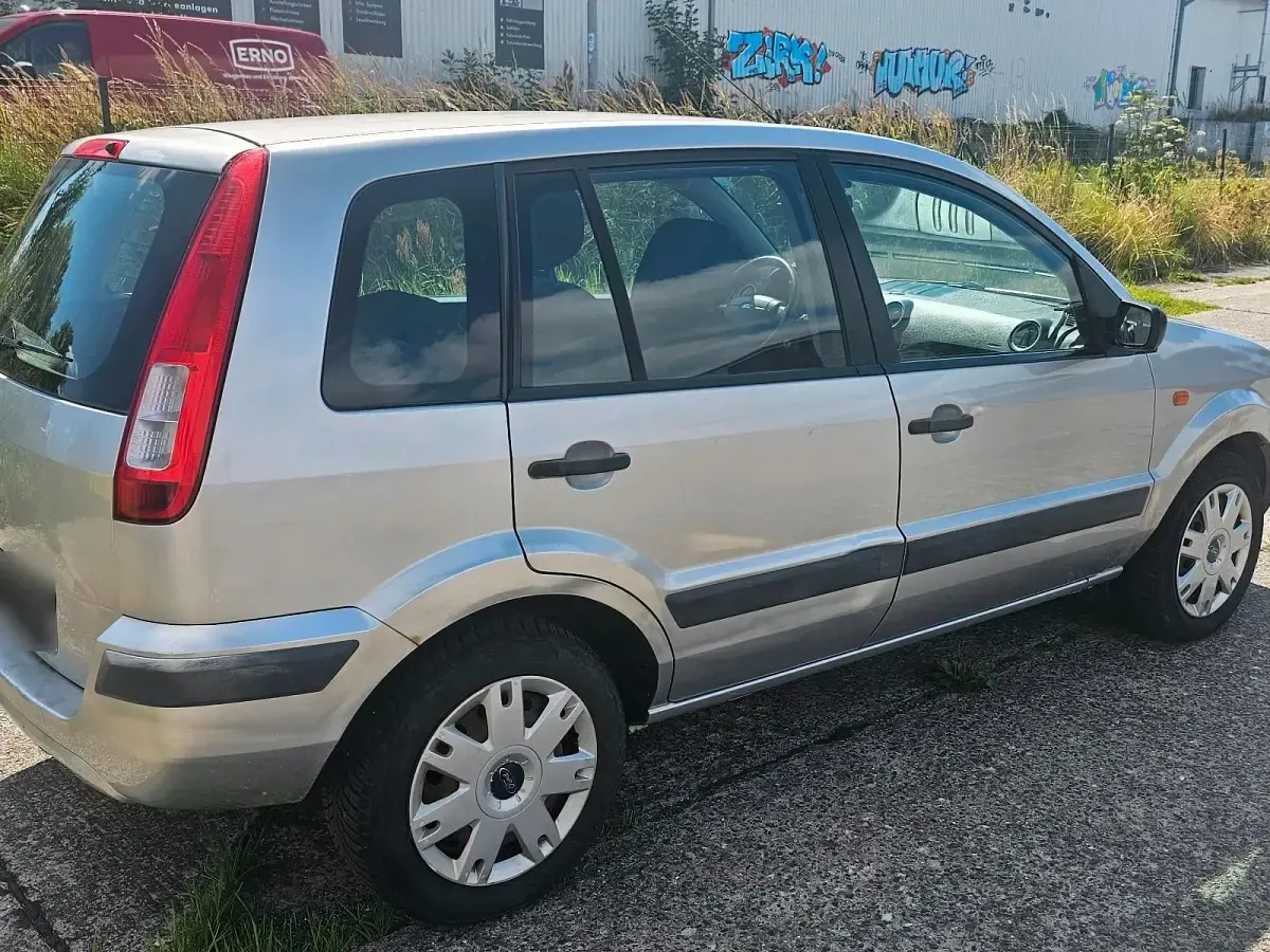 Gebraucht Ford Fusion 80 PS (58 kW) 2009 Kleinwagen