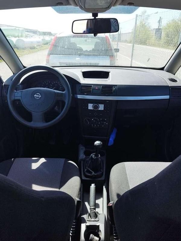 Gebraucht Opel Meriva Edition 101 PS (74 kW) 2005 Van / Kleinbus