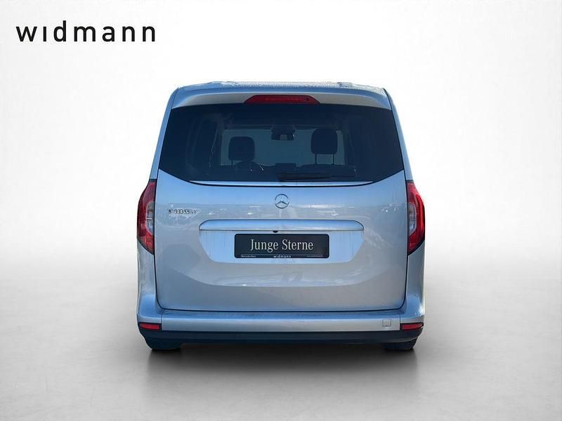 Gebraucht Mercedes T180 Progressive 116 PS (85 kW) 2022 Helvinsilber metallic Van / Kleinbus