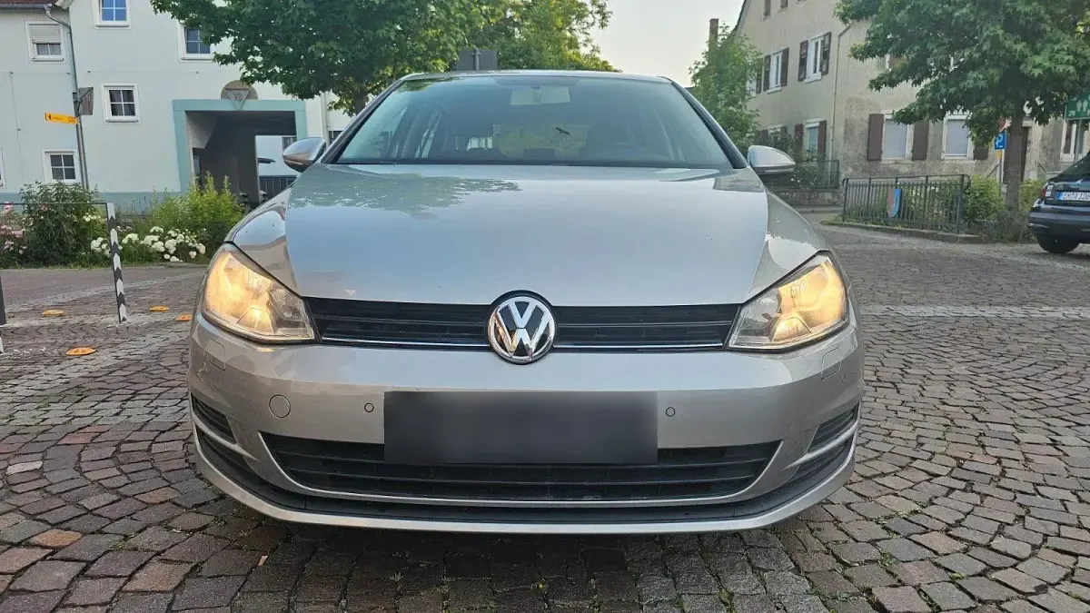 Gebraucht VW Golf VII 86 PS (63 kW) 2013 Silber Limousine