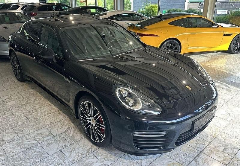 Gebraucht Porsche Panamera GTS Sport 441 PS (324 kW) 2015 Schwarz Limousine