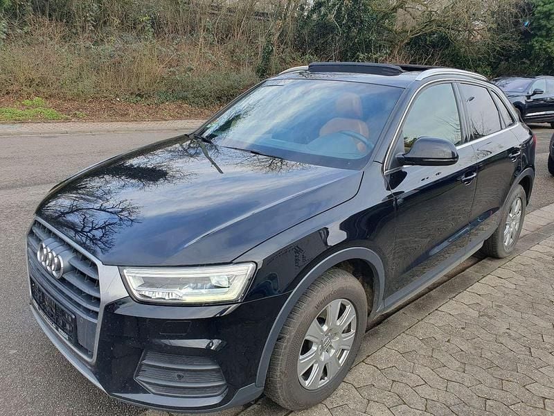 Schwarz Gebraucht 2015 Audi Q3 Design SUV | 13.100 € (Fairer Preis) - Bild 1/4