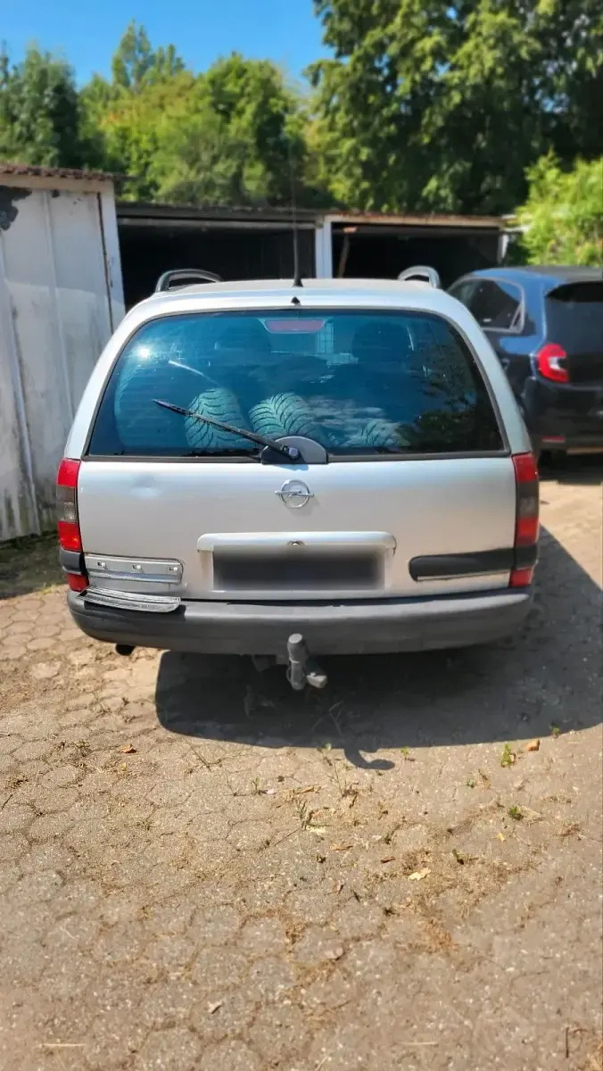 Gebraucht Opel Omega 166 PS (122 kW) 1999 Grau Kombi