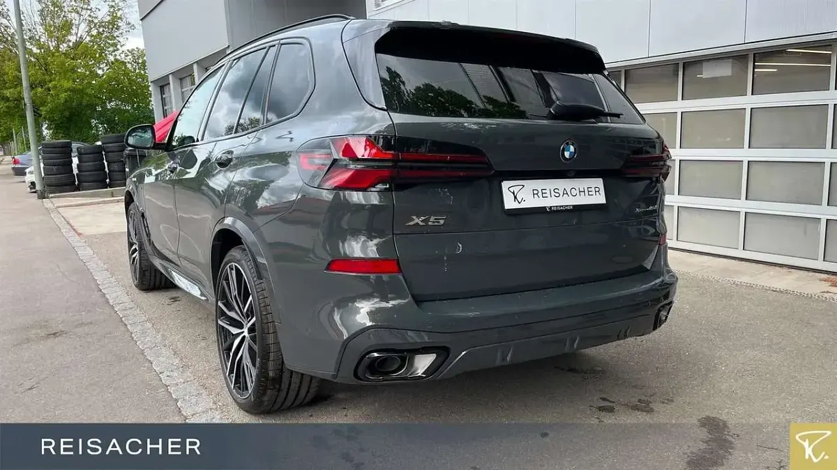 Ny BMW X5 Performance 352 HK (258 kW) 2026 Grå SUV