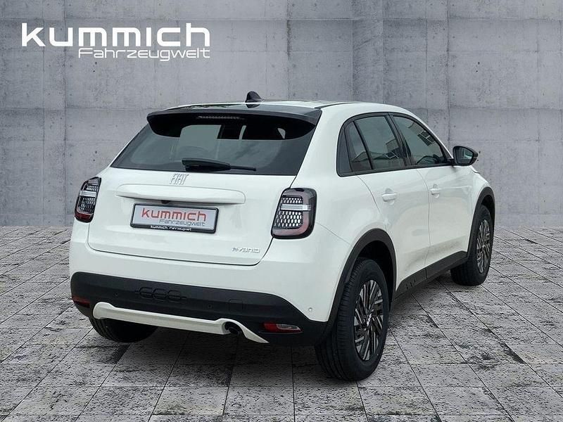 Neu Fiat 600 110 PS (80 kW) 2025 Weiß Limousine