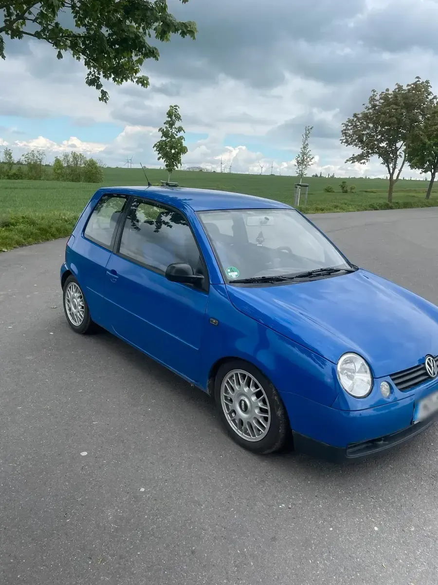 Używany VW Lupo 75 KM (55 kW) 2010 Niebieski Hatchback