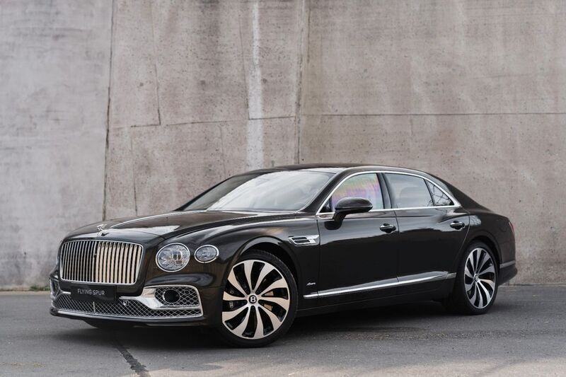 Braun Neu 2024 Bentley Flying Spur Limousine | 244.950 € (Fairer Preis) - Bild 1/4