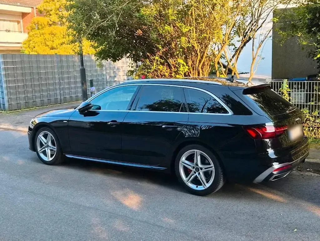 Gebraucht Audi A4 S-Line 150 PS (110 kW) 2021 Schwarz Kombi
