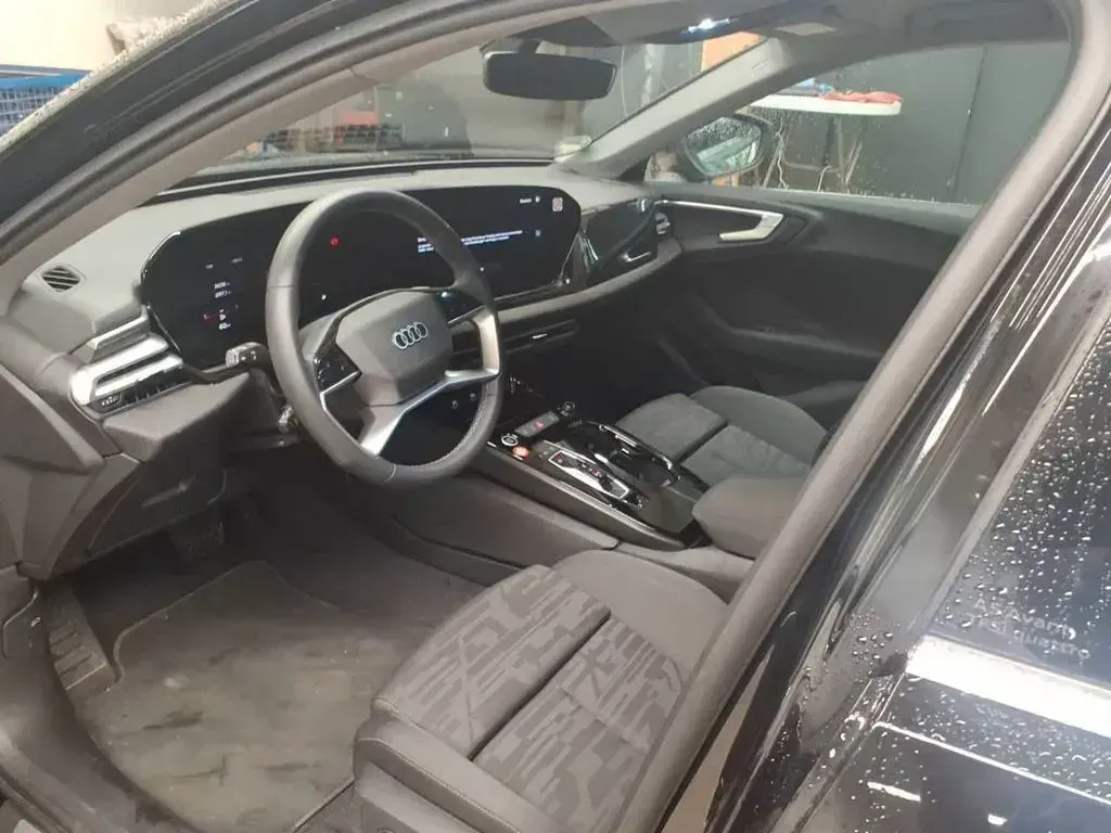 Gebraucht Audi A5 Sport 204 PS (150 kW) 2025 Schwarz Kombi