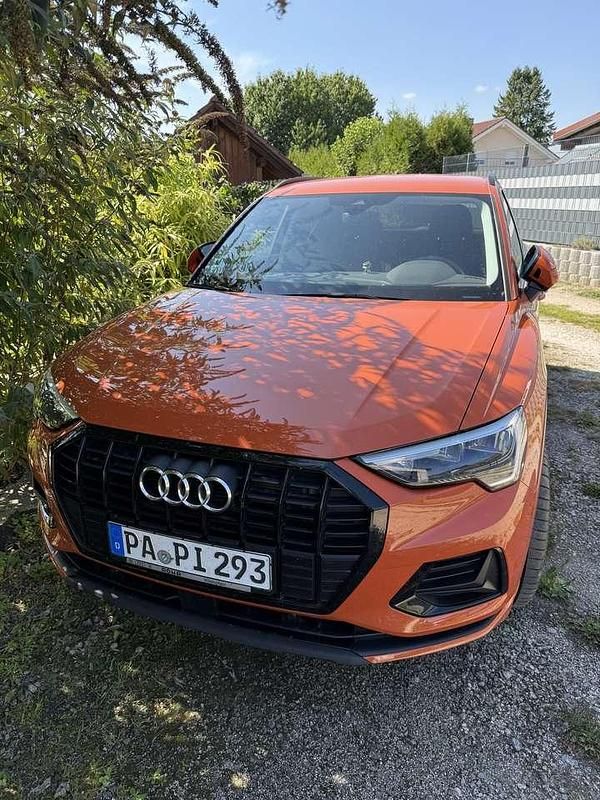 Orange Gebraucht 2023 Audi Q3 Advanced SUV | 30.900 € (Superpreis) - Bild 1/4