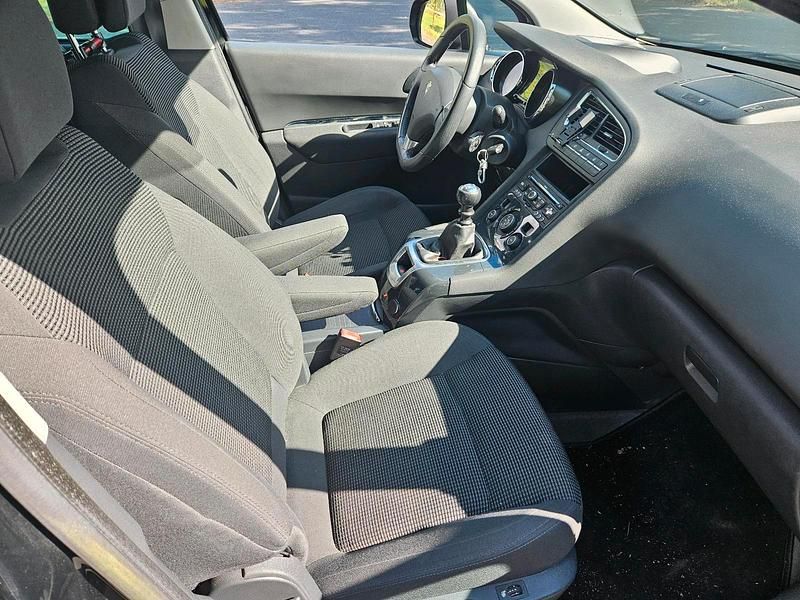 Gebraucht Peugeot 5008 150 PS (110 kW) 2012 Schwarz Van / Kleinbus