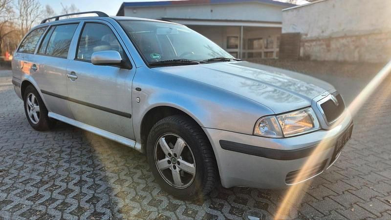Gebraucht Skoda Octavia 116 PS (85 kW) 2001 Silber Kombi