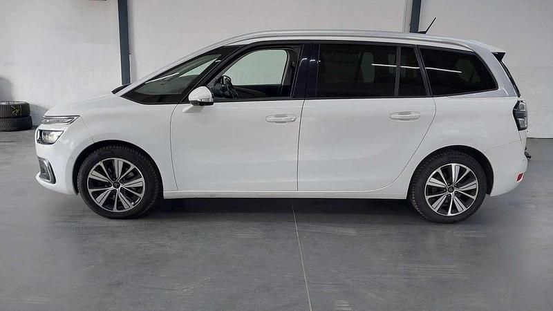 Lack weiss banquis Gebraucht 2018 Citroën C4 SpaceTourer Shine Van / Kleinbus | 15.990 € (Etwas zu teuer) - Bild 1/4