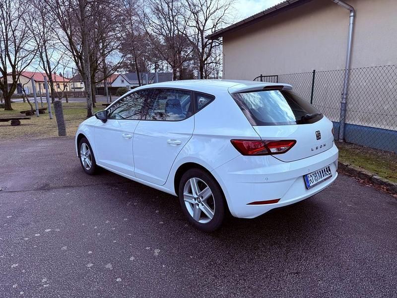 Gebraucht Seat Leon XCELLENCE 131 PS (96 kW) 2020 Weiß Limousine
