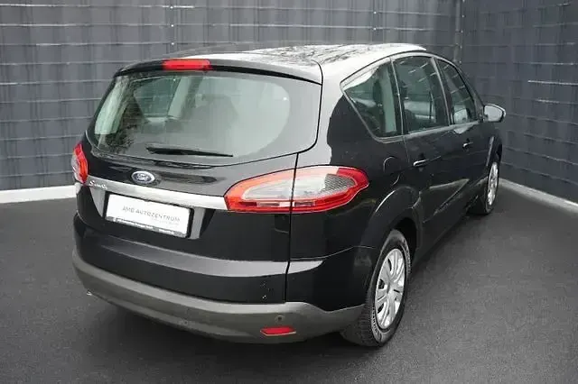 Gebraucht Ford S-MAX Trend 116 PS (85 kW) 2011 Schwarz Van / Kleinbus