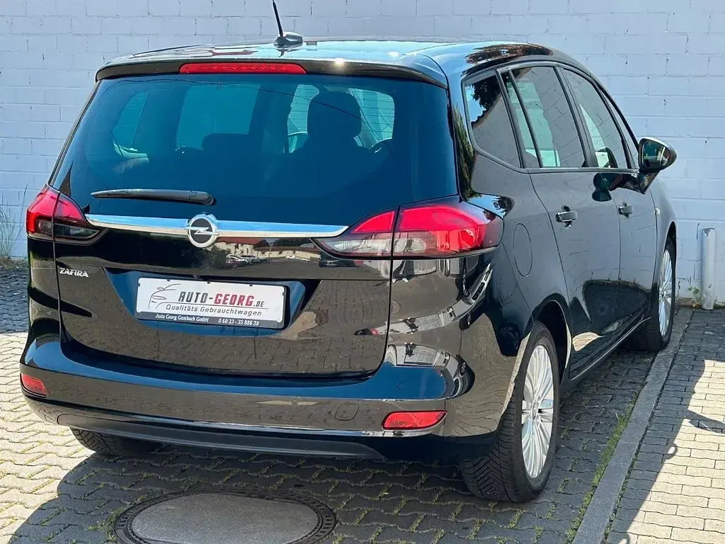 Gebraucht Opel Zafira 140 PS (102 kW) 2018 Schwarz Van / Kleinbus