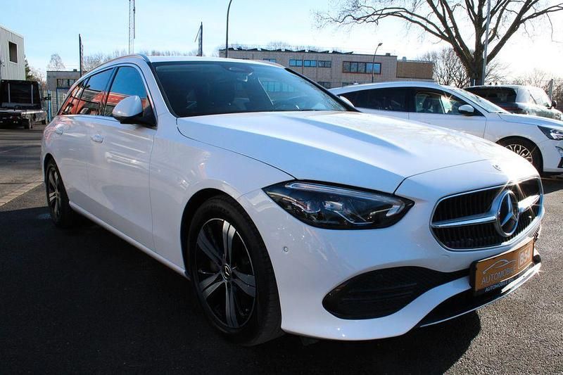 Gebraucht Mercedes C200 184 PS (135 kW) 2022 Weiß Limousine