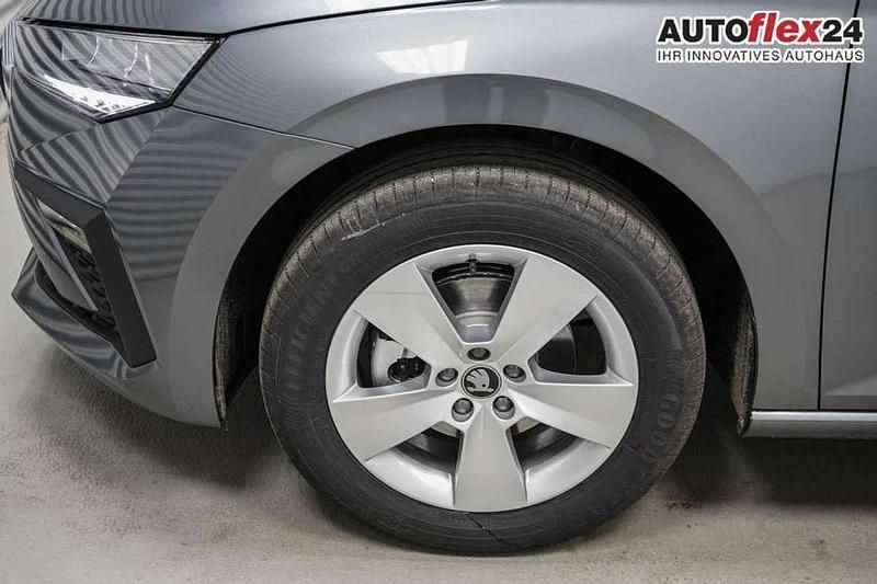 Neu Skoda Scala Selection 116 PS (85 kW) 2025 Graphite grau metallic (5x) Kleinwagen