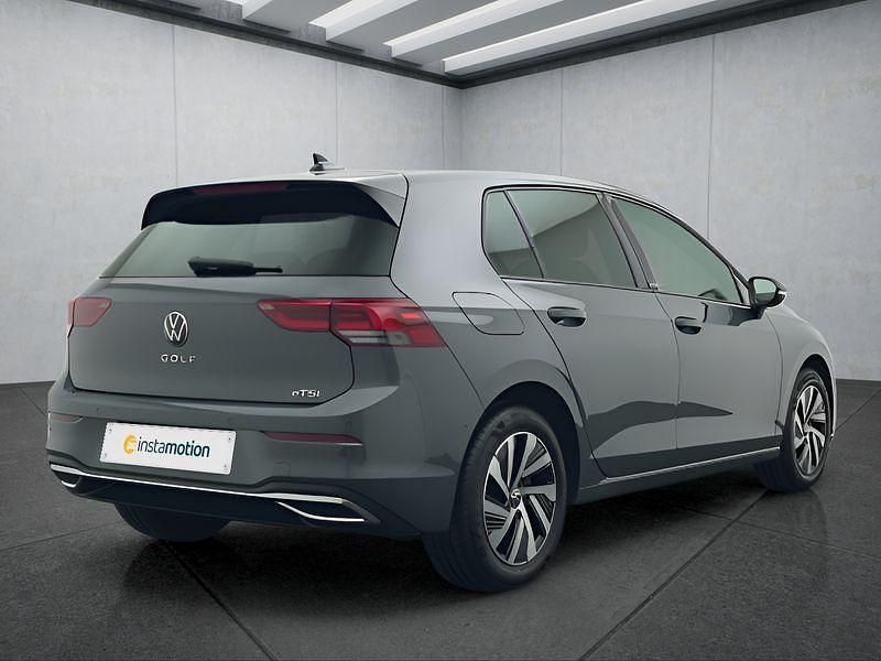Gebraucht VW Golf VIII 150 PS (110 kW) 2024 Grau Kleinwagen