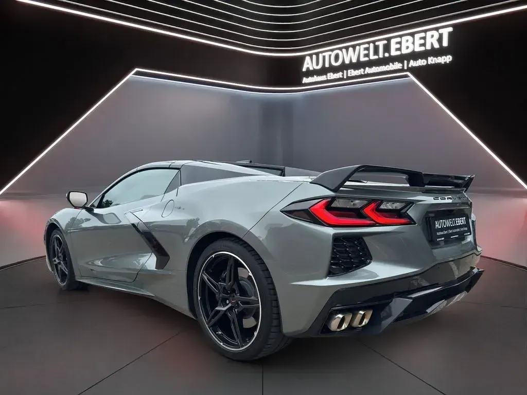 Używany Corvette C8 481 KM (353 kW) 2023 Szary Kabriolet
