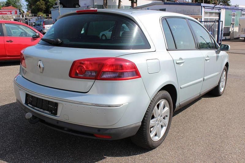 Gebraucht Renault Vel Satis Expression 163 PS (119 kW) 2004 Gris sideral Kleinwagen