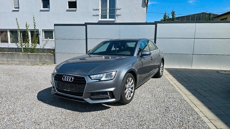 Silber Gebraucht 2019 Audi A4 Design Limousine | 19.500 € (Superpreis) - Bild 1/4