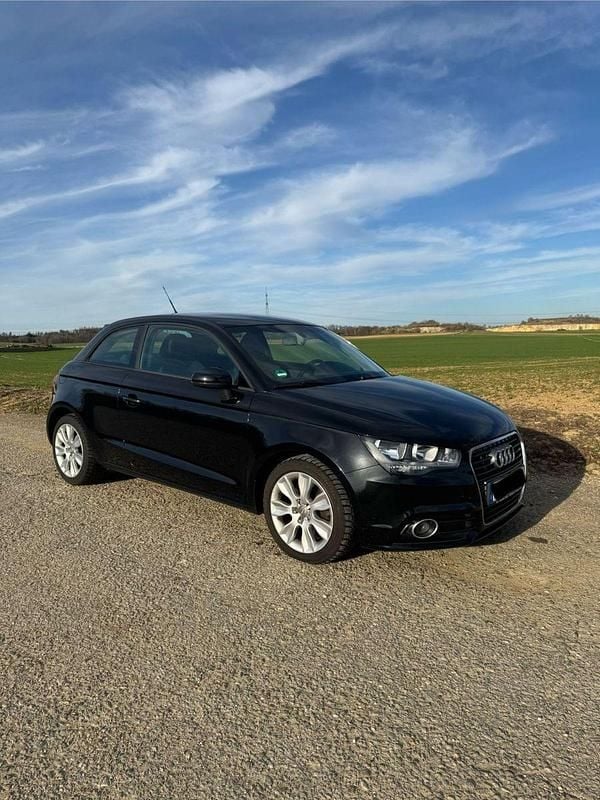 Gebraucht Audi A1 Ambition 122 PS (89 kW) 2011 Schwarz Kleinwagen