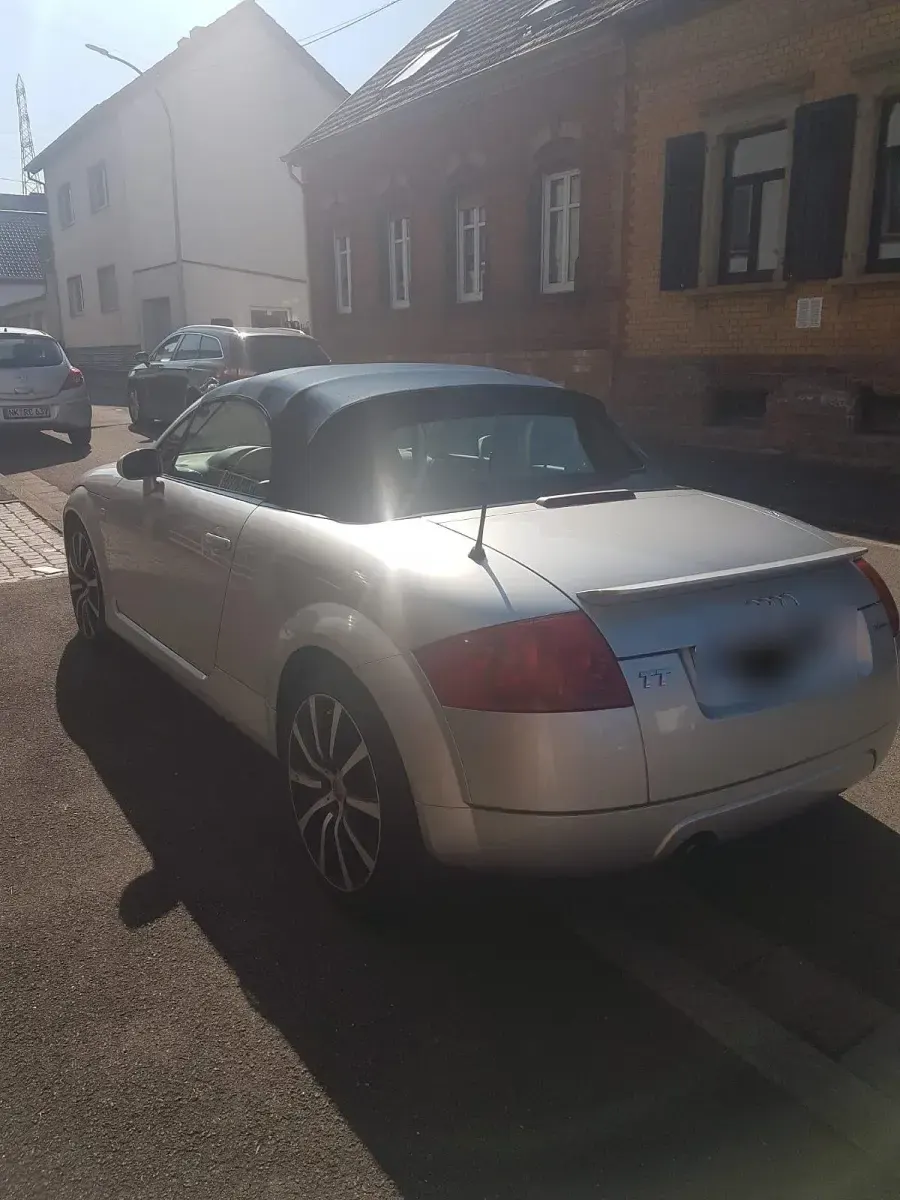 Gebraucht Audi TT Roadster 150 PS (110 kW) 2003 Silber Cabrio