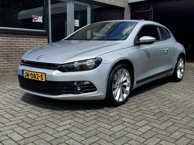 Grau Gebraucht 2011 VW Scirocco Highline Coupé | 13.000 € - Bild 1/4
