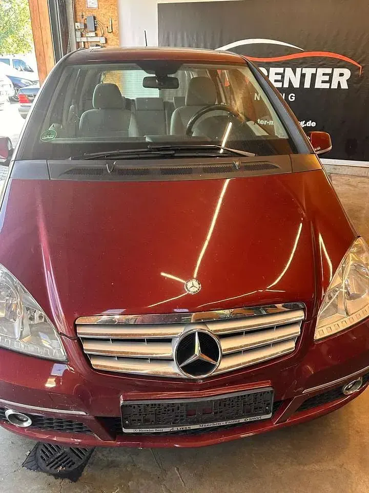 Gebraucht Mercedes A180 109 PS (80 kW) 2008 Rot Kleinwagen
