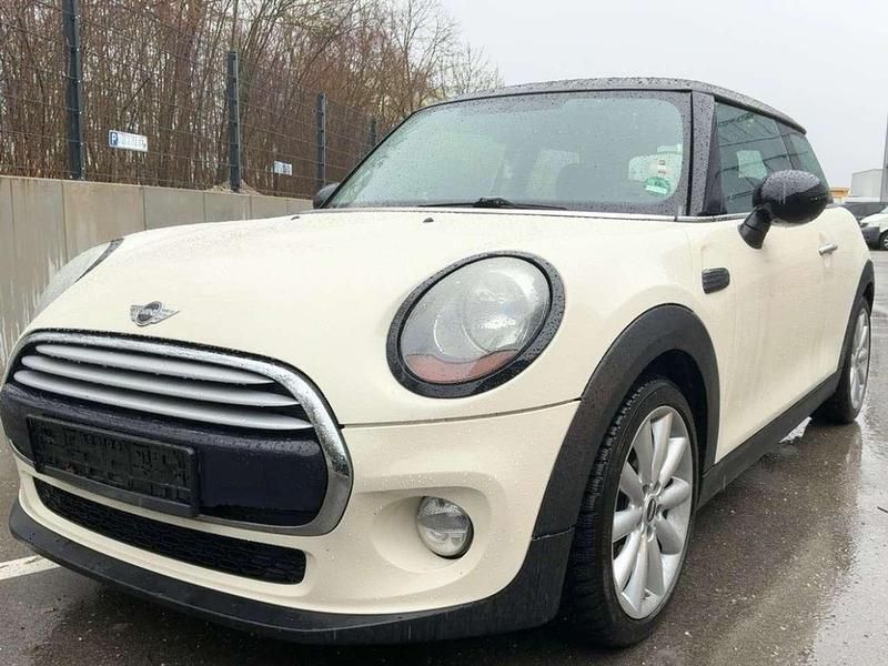 Gebraucht Mini Cooper D 116 PS (85 kW) 2014 Pepper white Kleinwagen