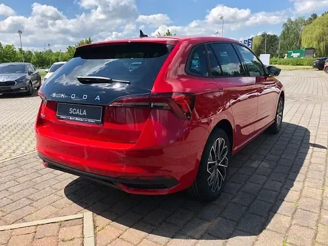 Neu Skoda Scala 116 PS (85 kW) 2026 Rot Kleinwagen