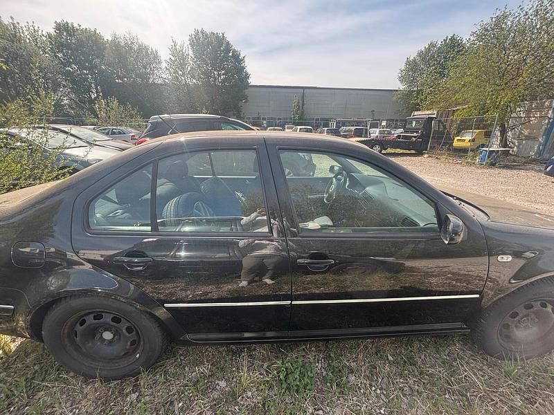 Usata VW Bora 101 CV (74 kW) 2002 Nero Berlina