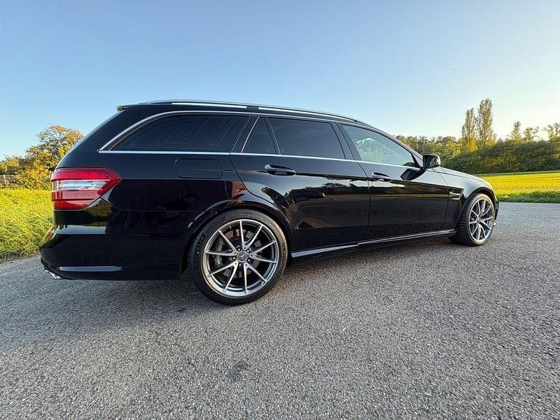 Gebraucht Mercedes E63 AMG AMG 525 PS (386 kW) 2011 Schwarz Kombi