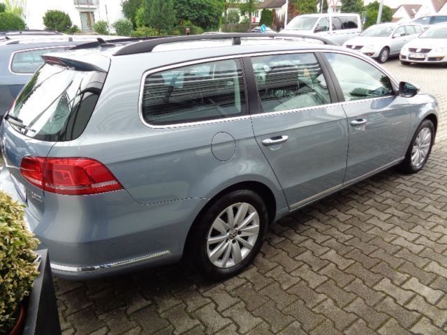 Gebraucht VW Passat Comfortline 140 PS (102 kW) 2013 Grau metallic Kombi