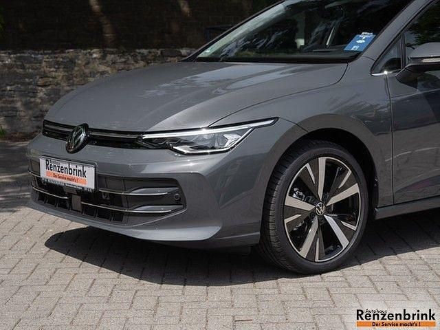 Gebraucht VW Golf VIII Business 150 PS (110 kW) 2025 Grau Limousine