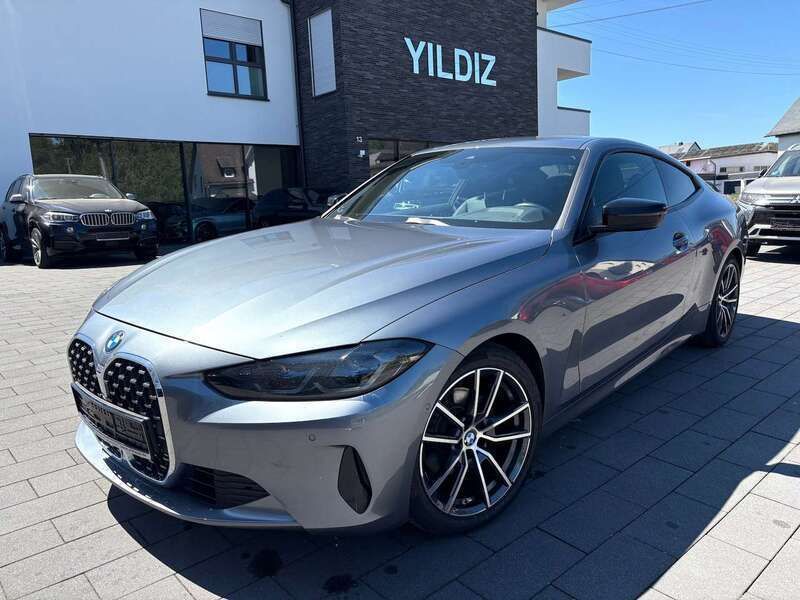 Grau Gebraucht 2021 BMW 420 Sport Line Coupé | 30.690 € (Fairer Preis) - Bild 1/4