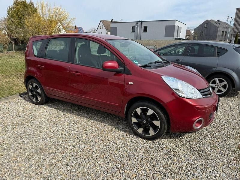 Gebraucht Nissan Note I-Way 110 PS (80 kW) 2012 Rot Van / Kleinbus