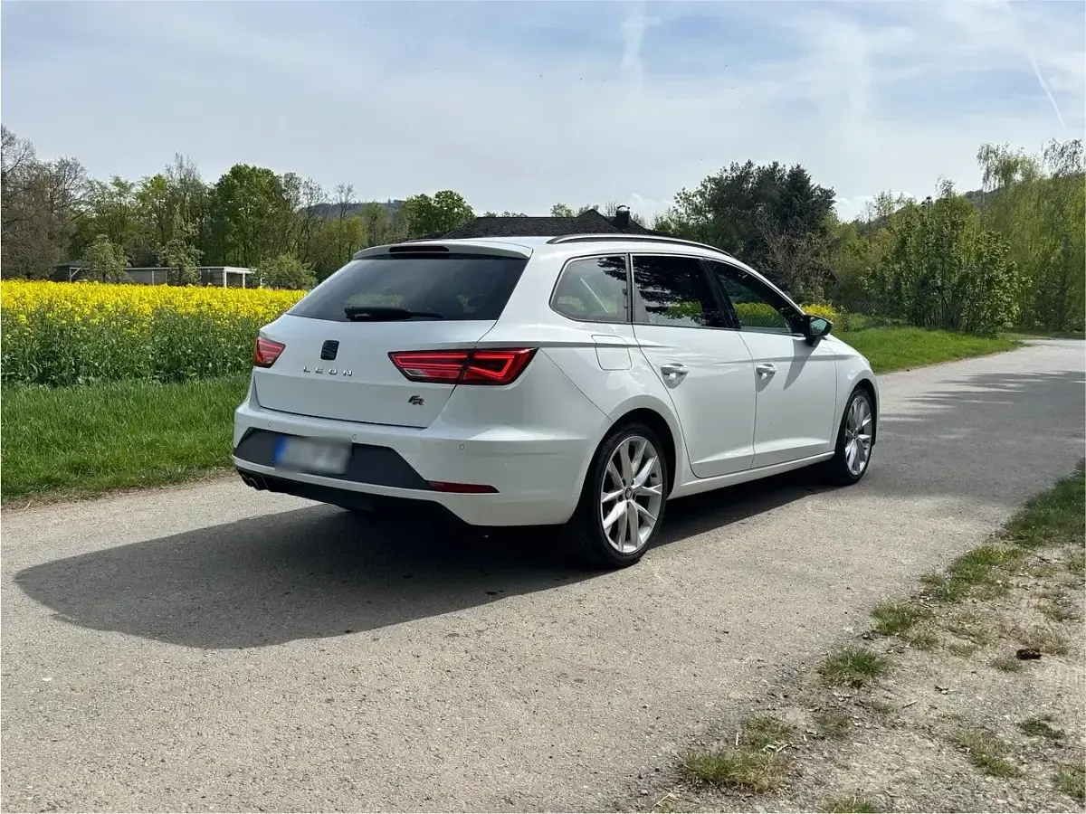 Brugt Seat Leon ST FR 150 HK (110 kW) 2017 Hvid Stationcar