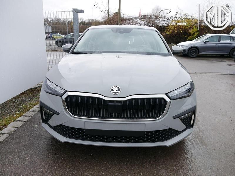 Neu Skoda Scala Selection 116 PS (85 kW) 2025 Kleinwagen