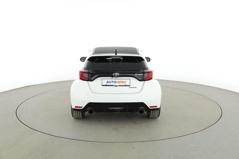 Gebraucht Toyota Yaris 261 PS (191 kW) 2021 Weiß Kleinwagen