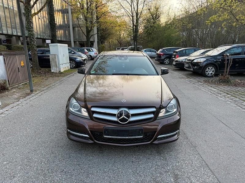 Gebraucht Mercedes C220 170 PS (125 kW) 2012 Braun Coupé