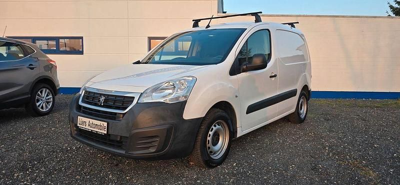 Gebraucht Peugeot Partner Premium 99 PS (72 kW) 2019 Weiß Van / Kleinbus